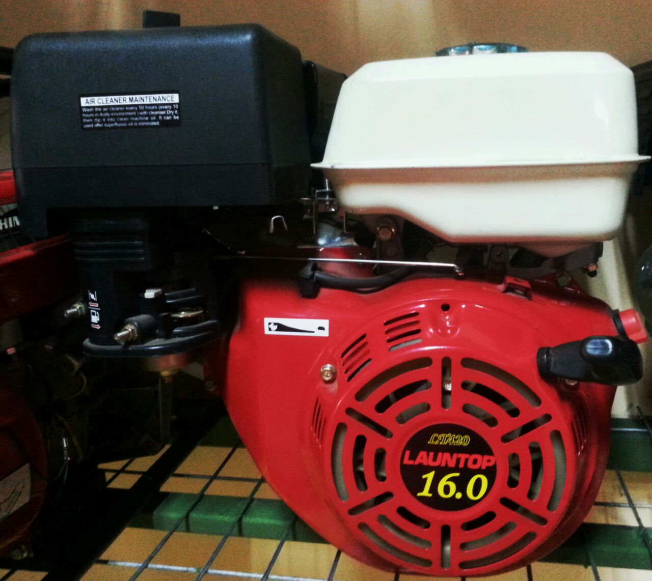 Motor Bencinero LAUNTOP LT 420 (16 HP Arranque Manual)